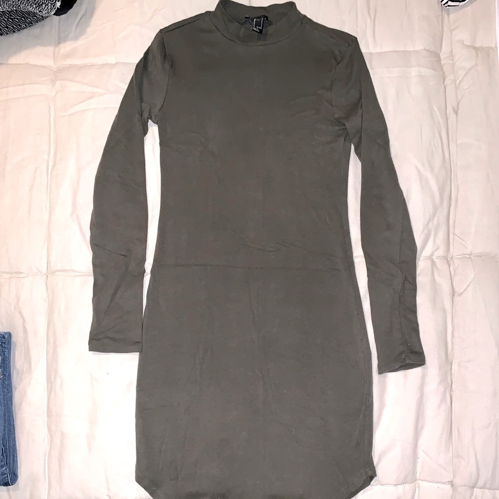 Long sleeve dress - Picture 1 of 1